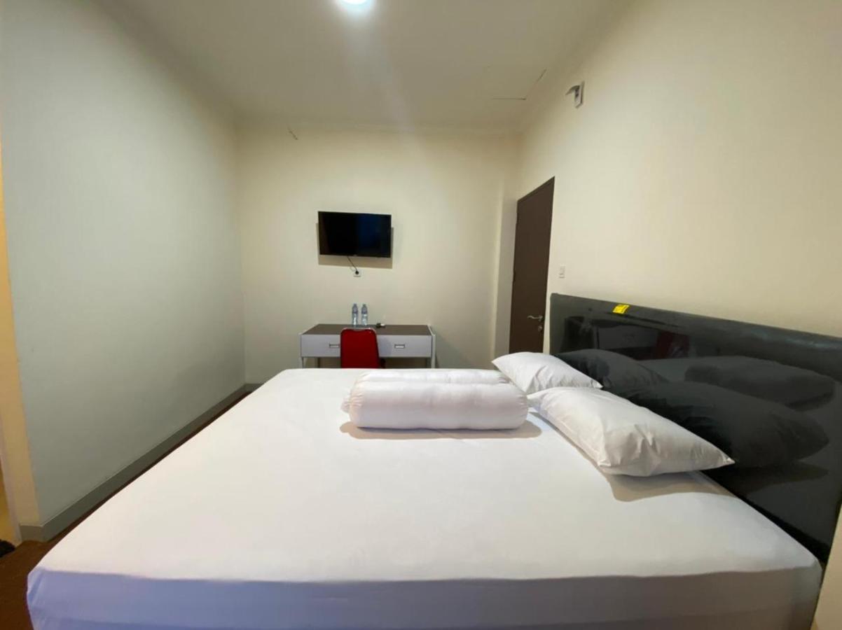 Mapala Guest House Makassar Redpartner Εξωτερικό φωτογραφία