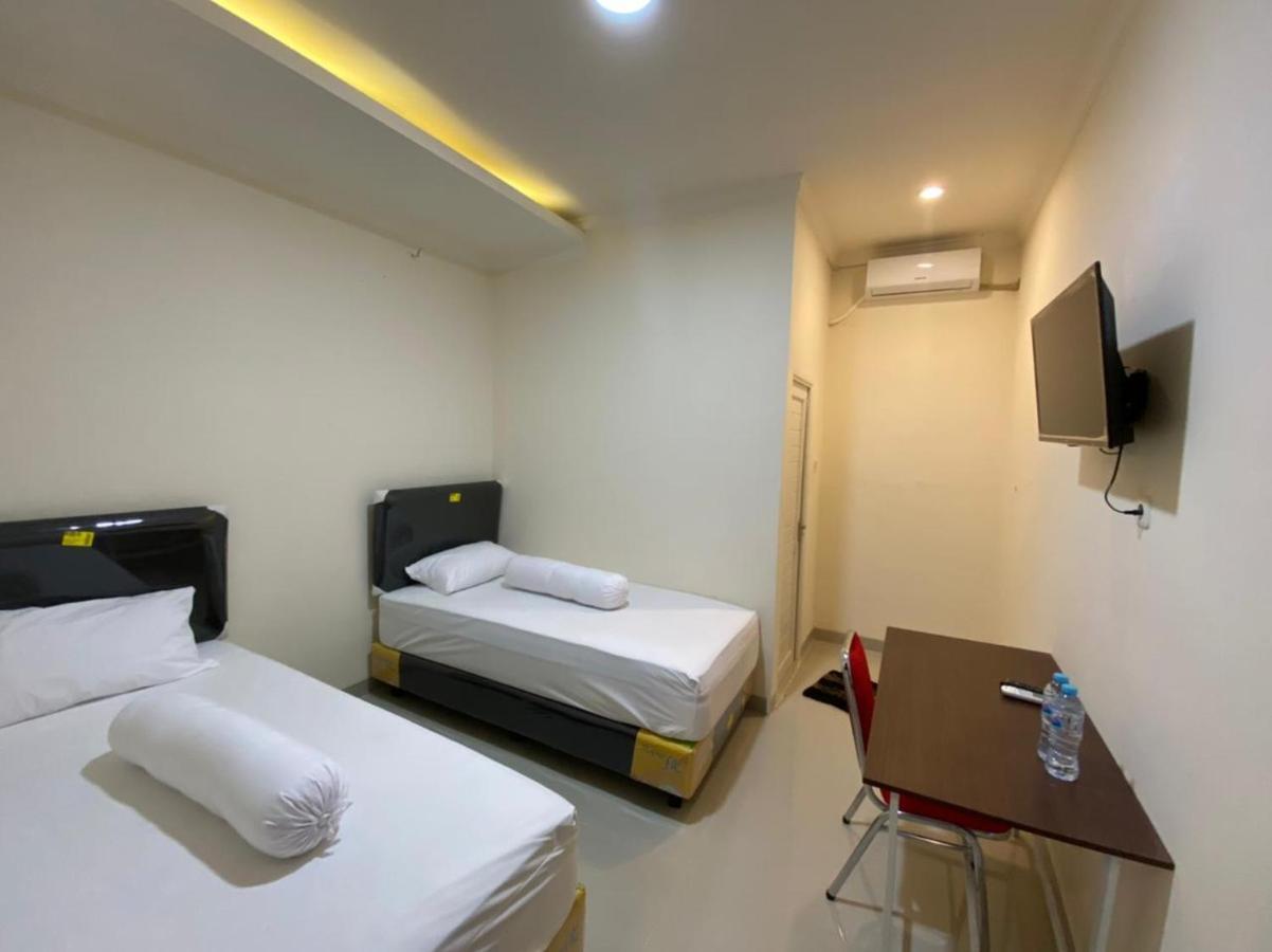 Mapala Guest House Makassar Redpartner Εξωτερικό φωτογραφία