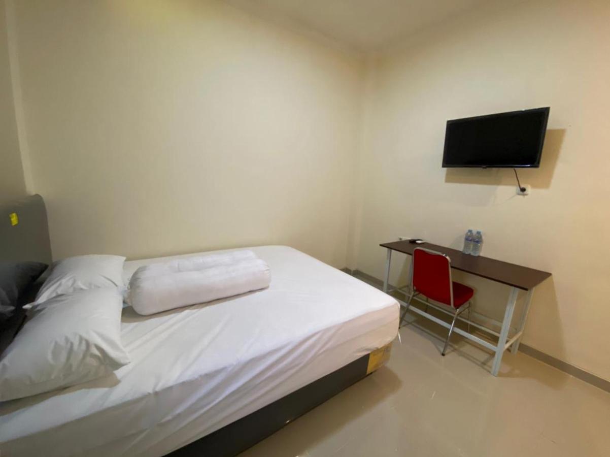 Mapala Guest House Makassar Redpartner Εξωτερικό φωτογραφία